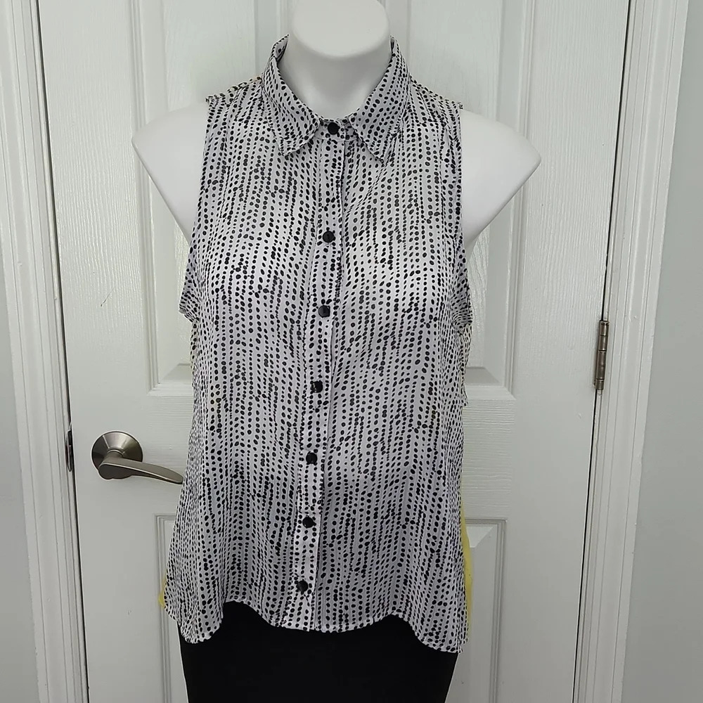 BCX Black, White, & Yellow Sheer Top - Picture 2 of 13